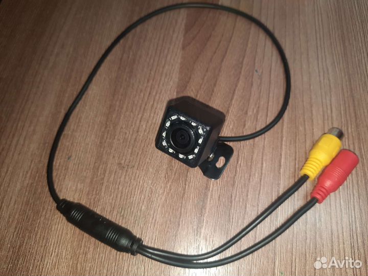 Камера заднего вида инфракрасная