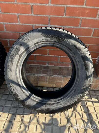 Nokian Tyres Hakkapeliitta 8 SUV 215/65 R17