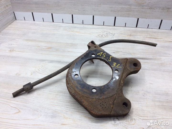 Кронштейн задний левый Opel Astra J A14NET 2012