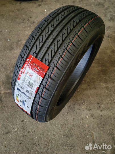 Three-A P306 195/60 R15 88H