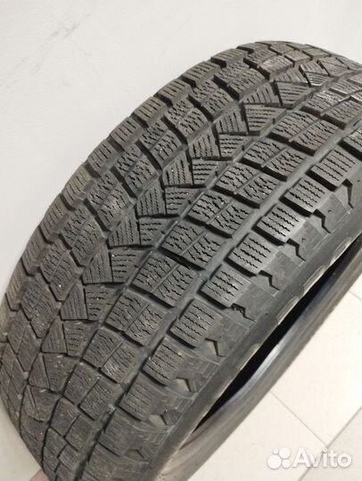 Tourador Winter Pro TSS1 235/55 R19 105T