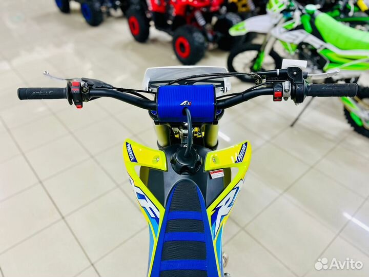 Мотоцикл кроссовый Apollo RXF Freeride 150c 19/16