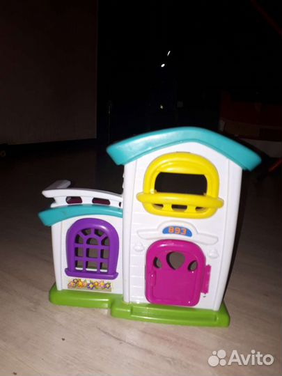 Домик кукольный