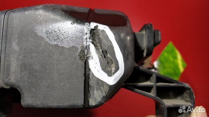 Корпус воздушного фильтра Toyota Cresta GX100