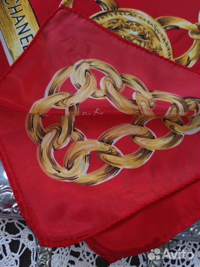 Красивый винтажный платок Яркий