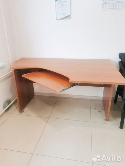 Компьютерный стол