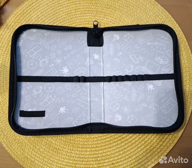 Пенал школьный