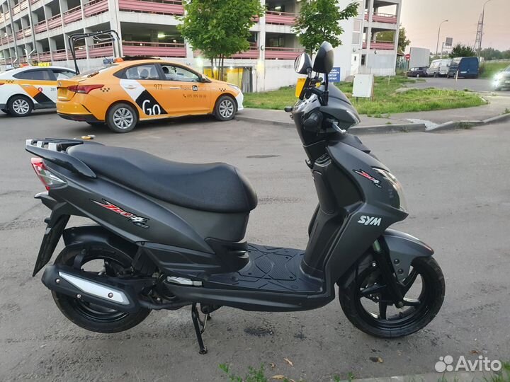 Скутер SYM Jet4 50