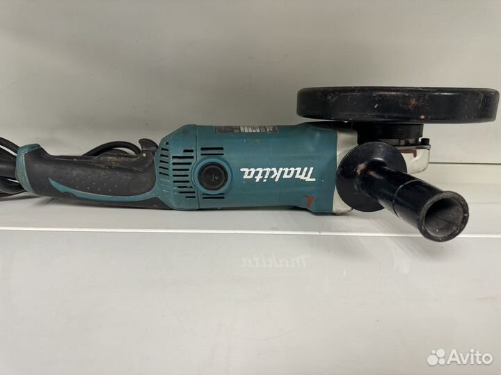 Ушм Makita GA7050