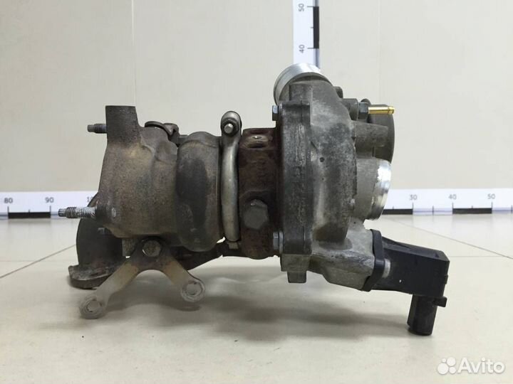 Турбокомпрессор турбина Volkswagen Tiguan 5N2 2011