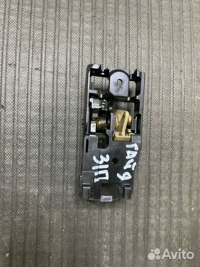 Ручка двери внутренняя задняя правая Toyota Gaia