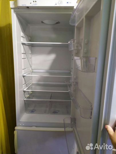Холодильник бу Pozis