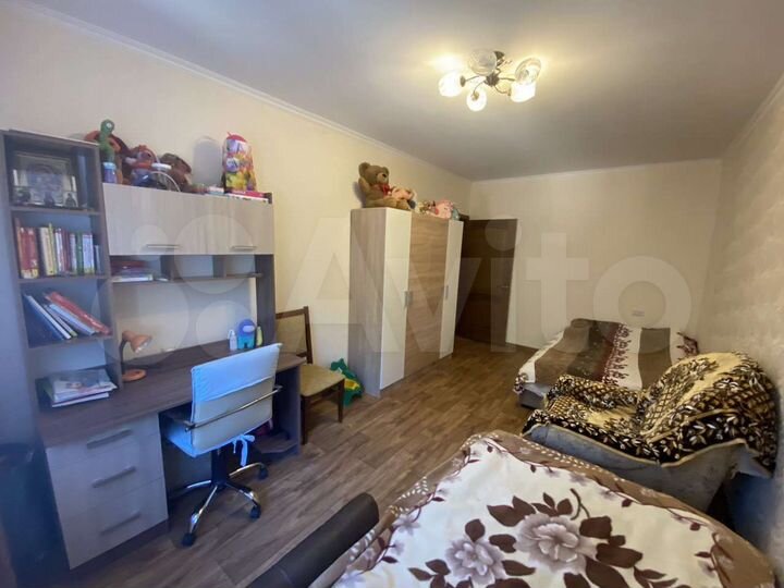 3-к. квартира, 80 м², 2/9 эт.