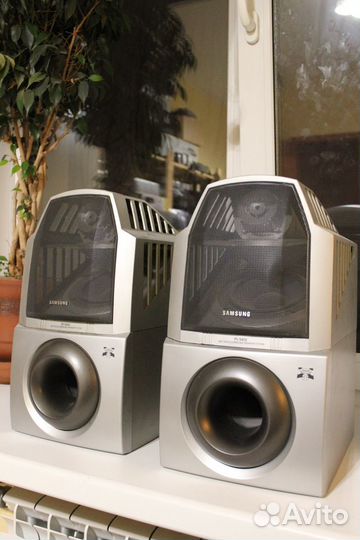 Samsung 360 space hot sale surround speaker system