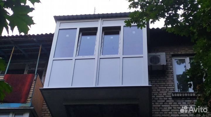 Остекление балкона и установка пластиковых окон