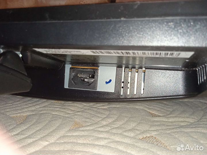 Samsung SyncMaster 943N, 1280x1024, 75 Гц,TN