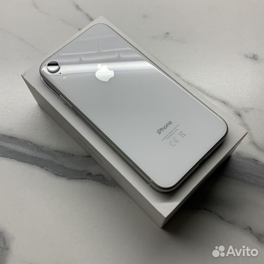 iPhone Xr, 64 ГБ