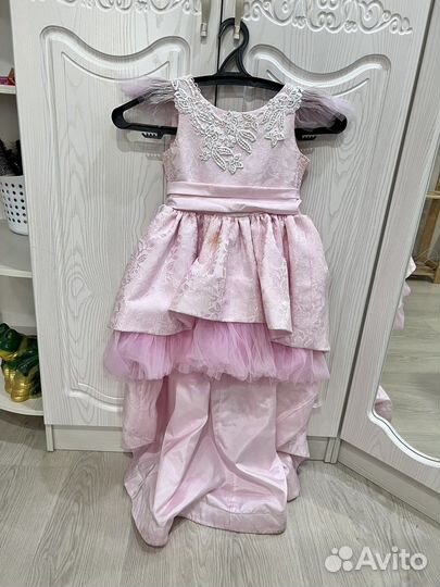 Платье на девочку