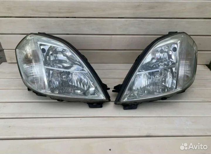 Фара Nissan Teana j31