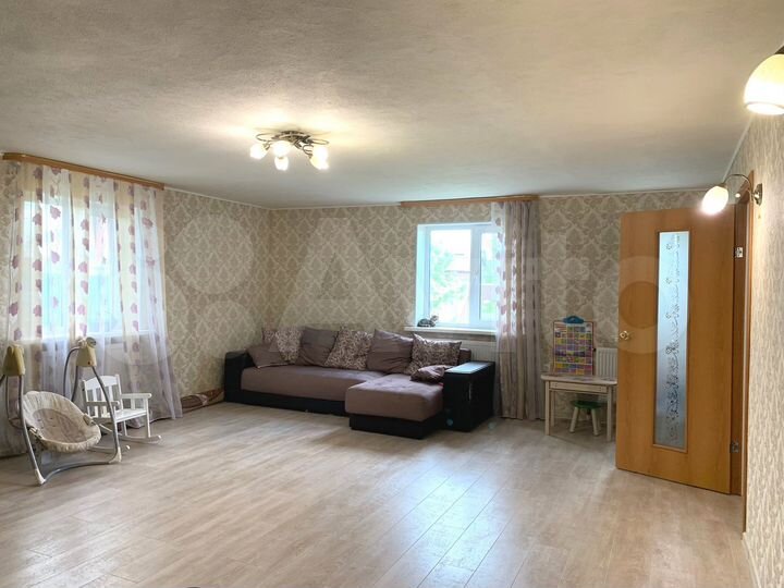 Дом 262 м² на участке 18 сот.