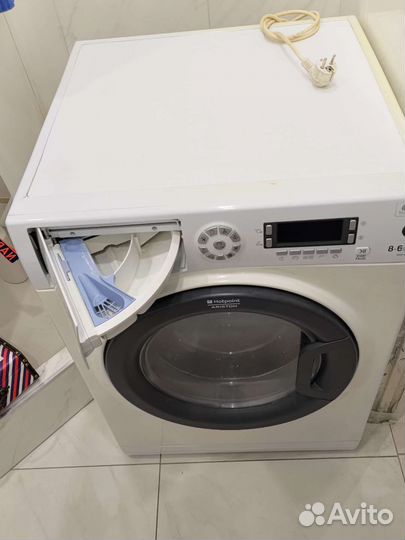 Стиральная машина с сушкой