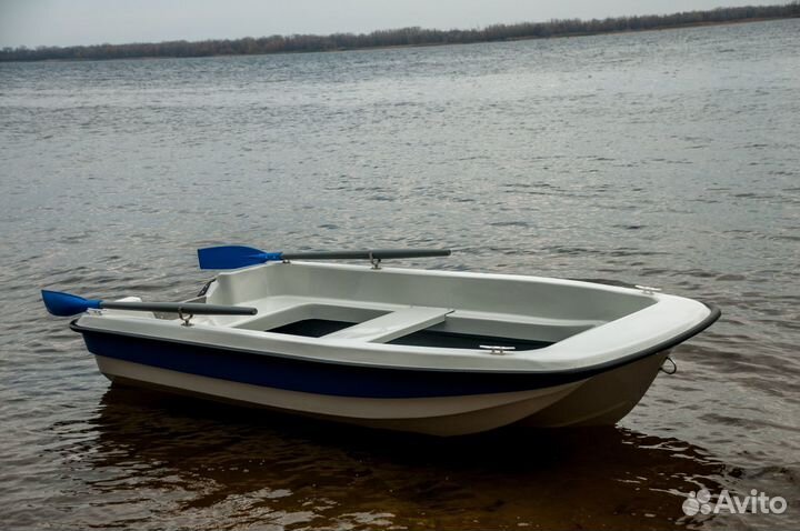 Лодка Кайман-31. Тримаран (мотор 5-10 л.с.)