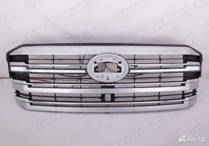 Решетка радиатора с подсветкой Toyota LC 300