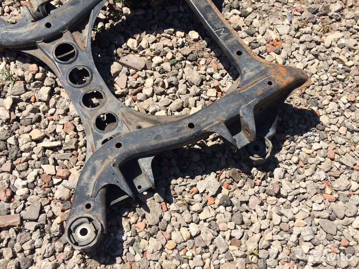 Подрамник передний porsche cyenne 03-10