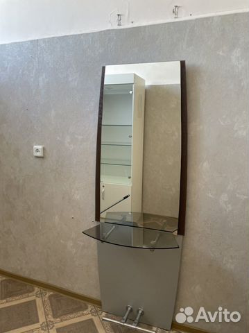 Парикмахерское зеркало