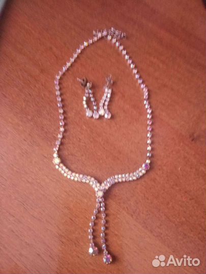 Колье и серьги