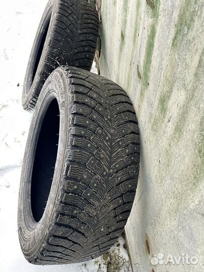 Michelin X-Ice North 4 215/55 R17 98T