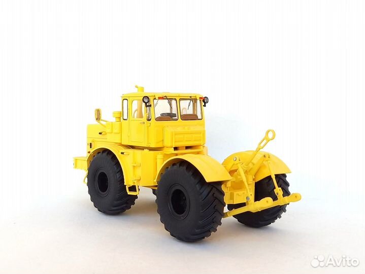 К-701 Кировец 1/43 (есть дефект)