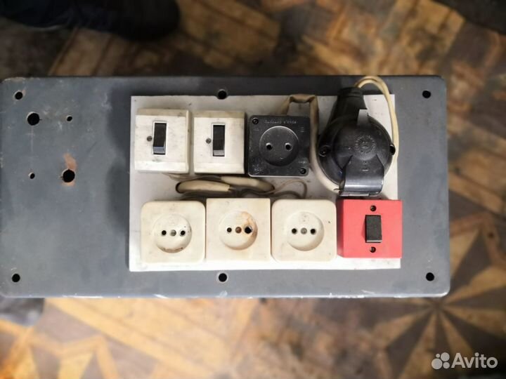 Щиток гаражный