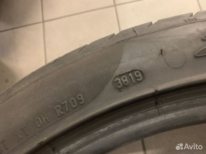 Pirelli P Zero 275/35 R21 103Y