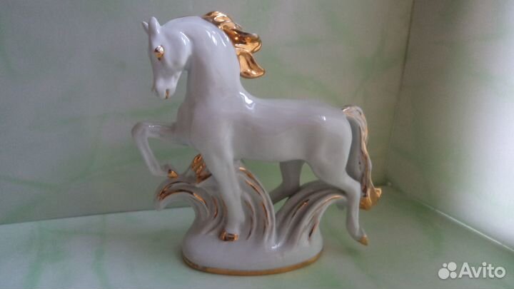 Статуэтка Конь Огонь. лфз