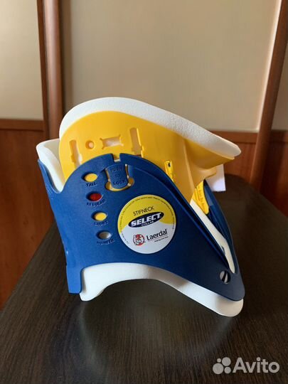 Фиксирующий шейный воротник Stifneck Select