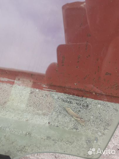 Стекло перднее боковое камри 50/55