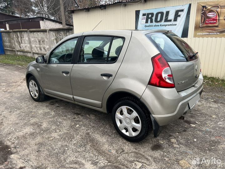 Renault Sandero 1.6 МТ, 2010, 220 000 км