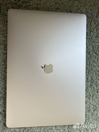 Apple MacBook pro 16 2019 i9