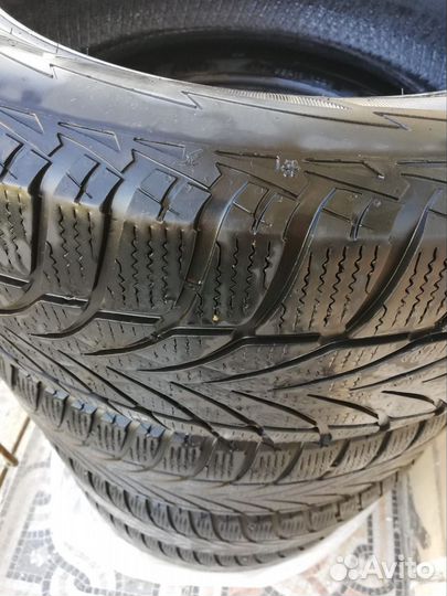 Goodyear UltraGrip Ice 2 235/55 R17 103T