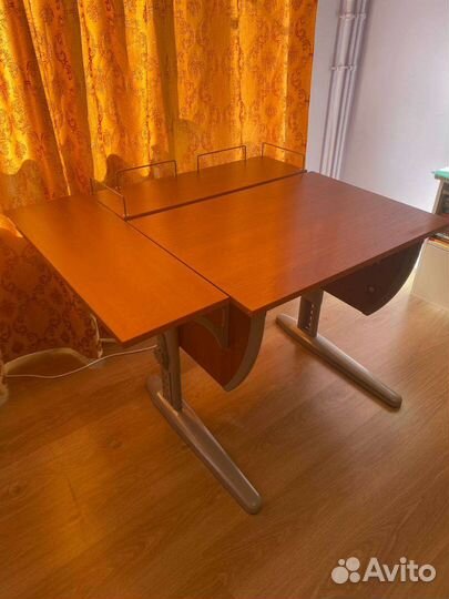 Растущая парта (стол) дэми