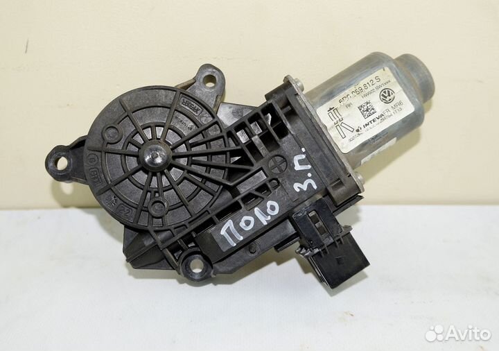 Моторчик стеклопод зад прав 6R0959812S VW Polo