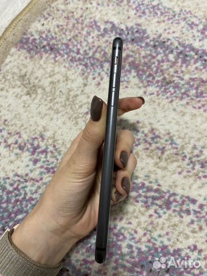 iPhone 8 Plus, 64 ГБ
