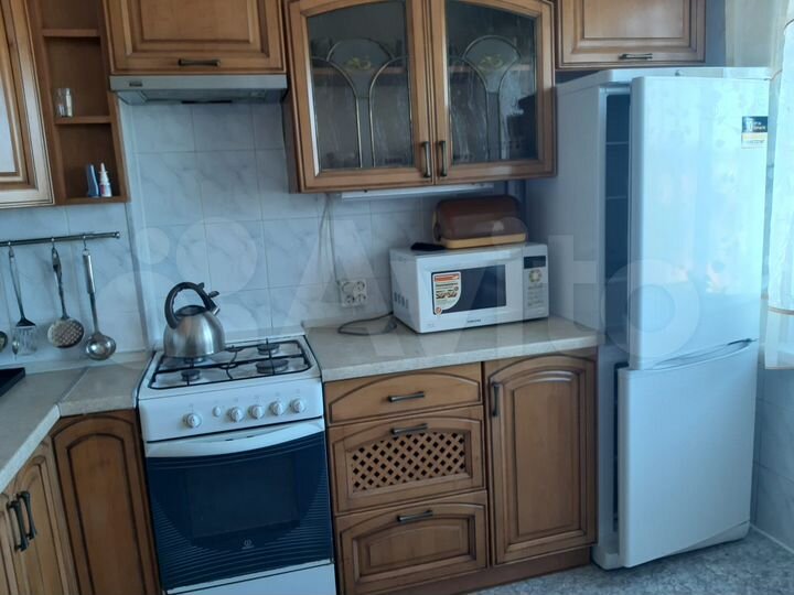 3-к. квартира, 54 м², 2/5 эт.