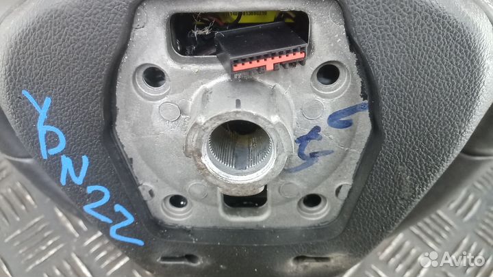 Рулевое колесо Opel Mokka