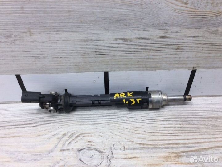 Форсунка топливная Renault Arkana пробег 46