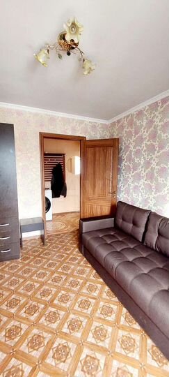 2-к. квартира, 49 м², 4/9 эт.