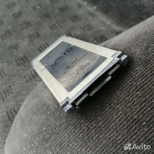 Адаптер карт памяти на Sony Vaio. Оригинал