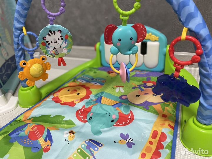 Детский коврик развивающий от Fisher Price