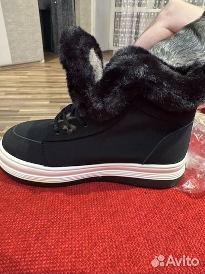 Ботинки женские